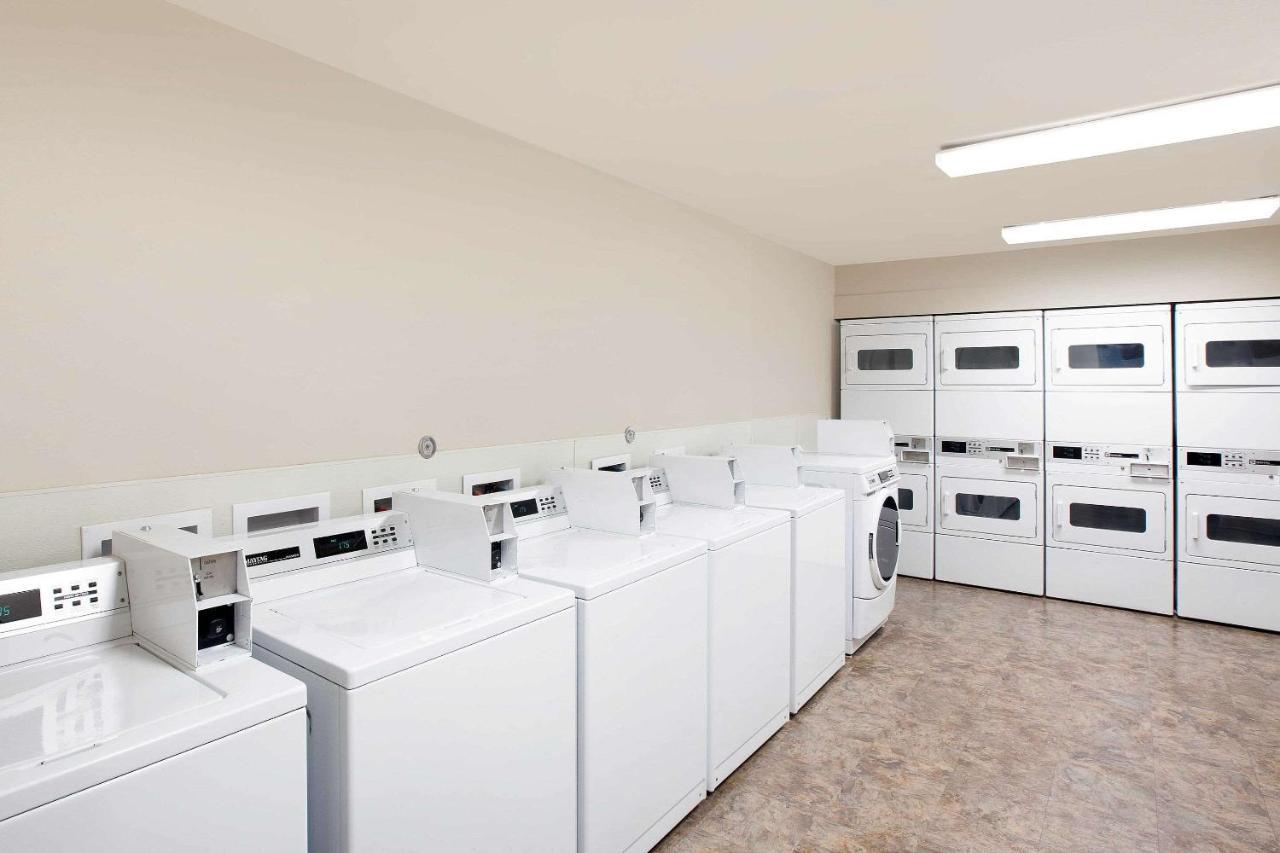 Woodspring Suites Колледж-Стейшн Экстерьер фото