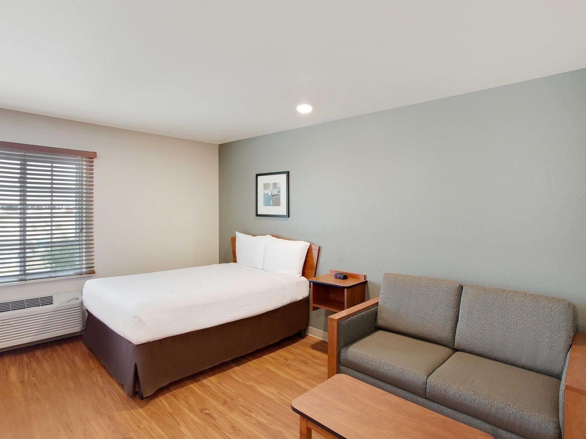 Woodspring Suites Колледж-Стейшн Экстерьер фото